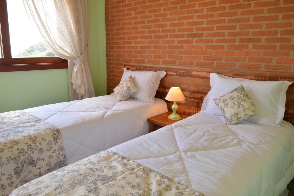 Pousada Villa dos Leais Serra Negra  Habitación foto